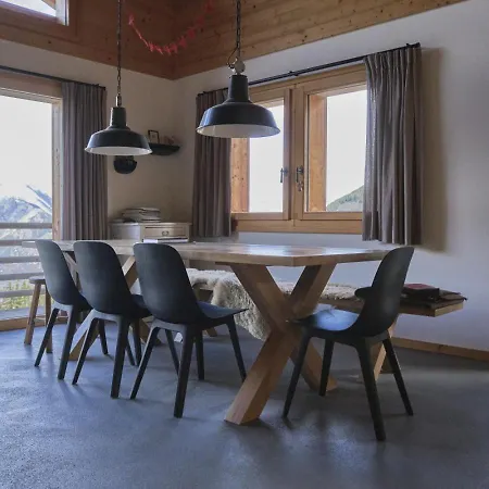 Beautiful Luxury Veyon Chalet