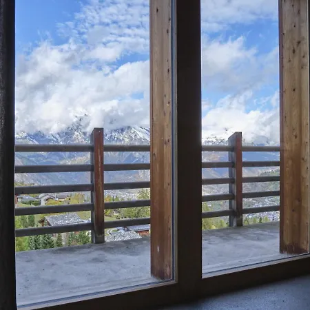 Beautiful Luxury Veyon Chalet