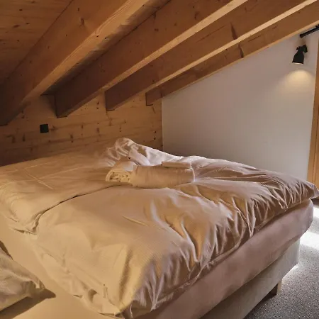 Beautiful Luxury Veyon