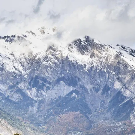 Beautiful Luxury Veyon Chalet *