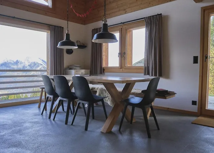 Beautiful Luxury Veyon Chalet