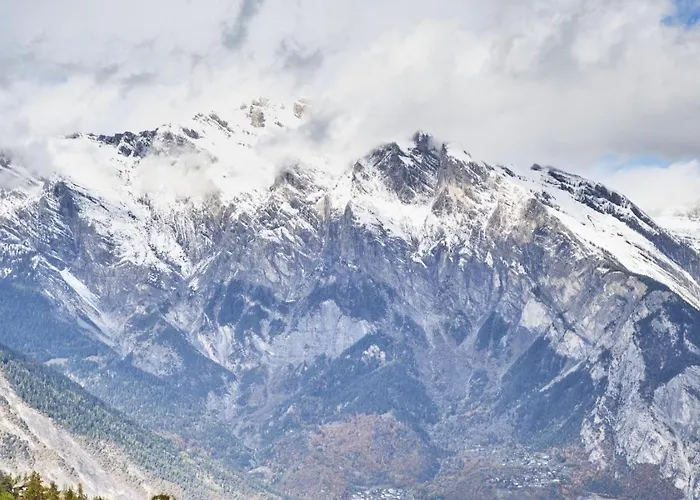 Beautiful Luxury Veyon Chalet *